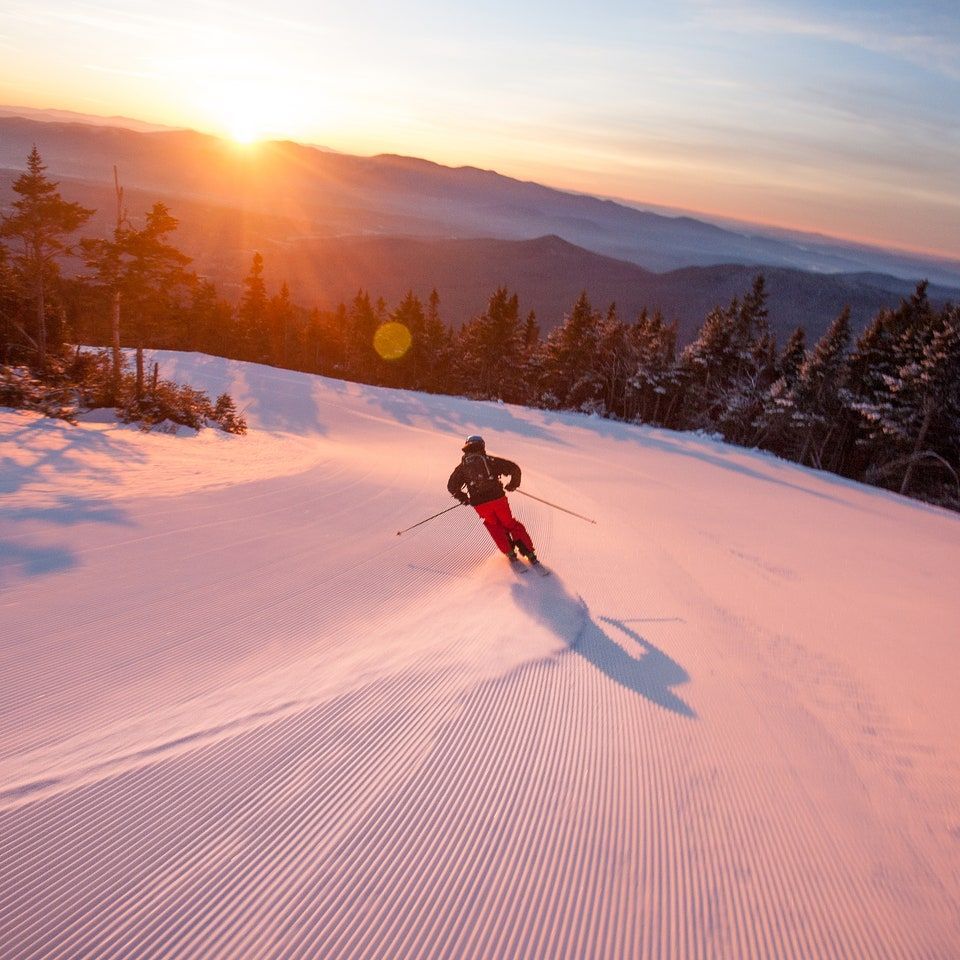 6 Best Vermont Ski Resorts for Fresh Powder and Picturesque Peaks