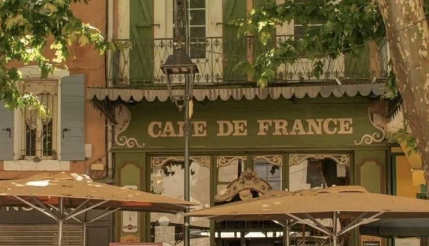 15 FAMOUS PARIS CAFES YOU SHOULD VISIT