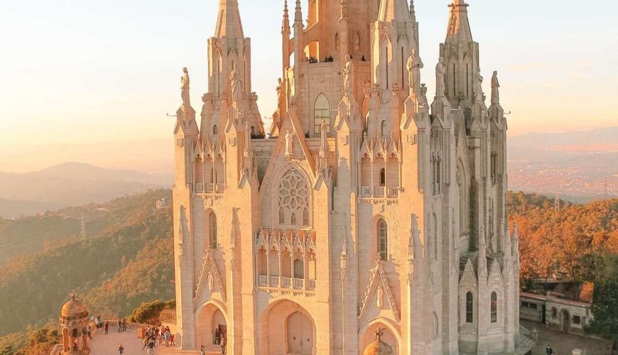 Your Essential Guide To Visiting Barcelona