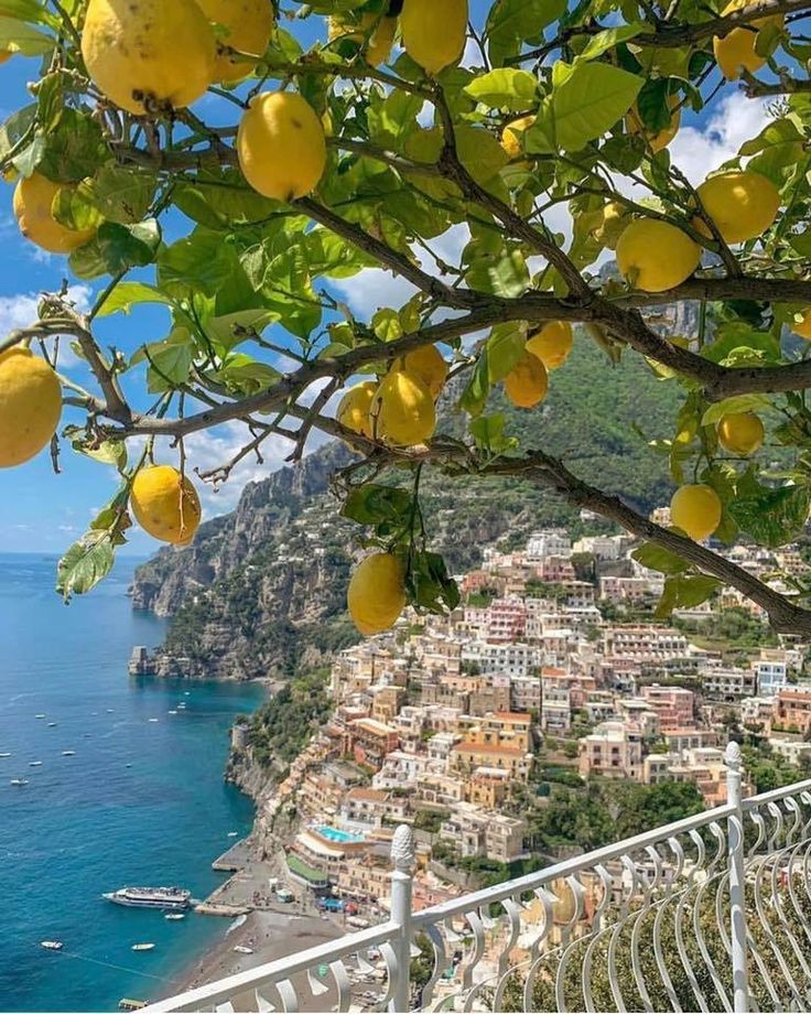 Top 11 Airbnb Vacation Rentals In Amalfi Coast, Italy