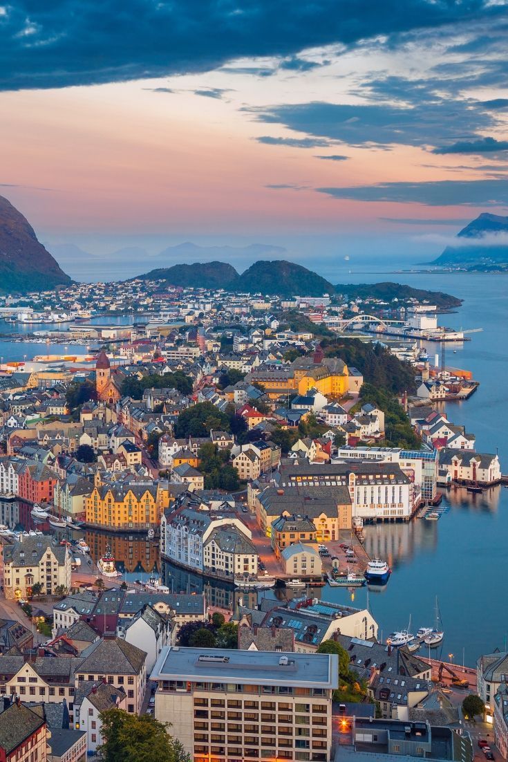 Sightseeing in Alesund, Norway