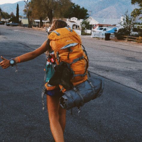 Just 31 Genuinely Helpful Tips For Anyone Who Travels Alone