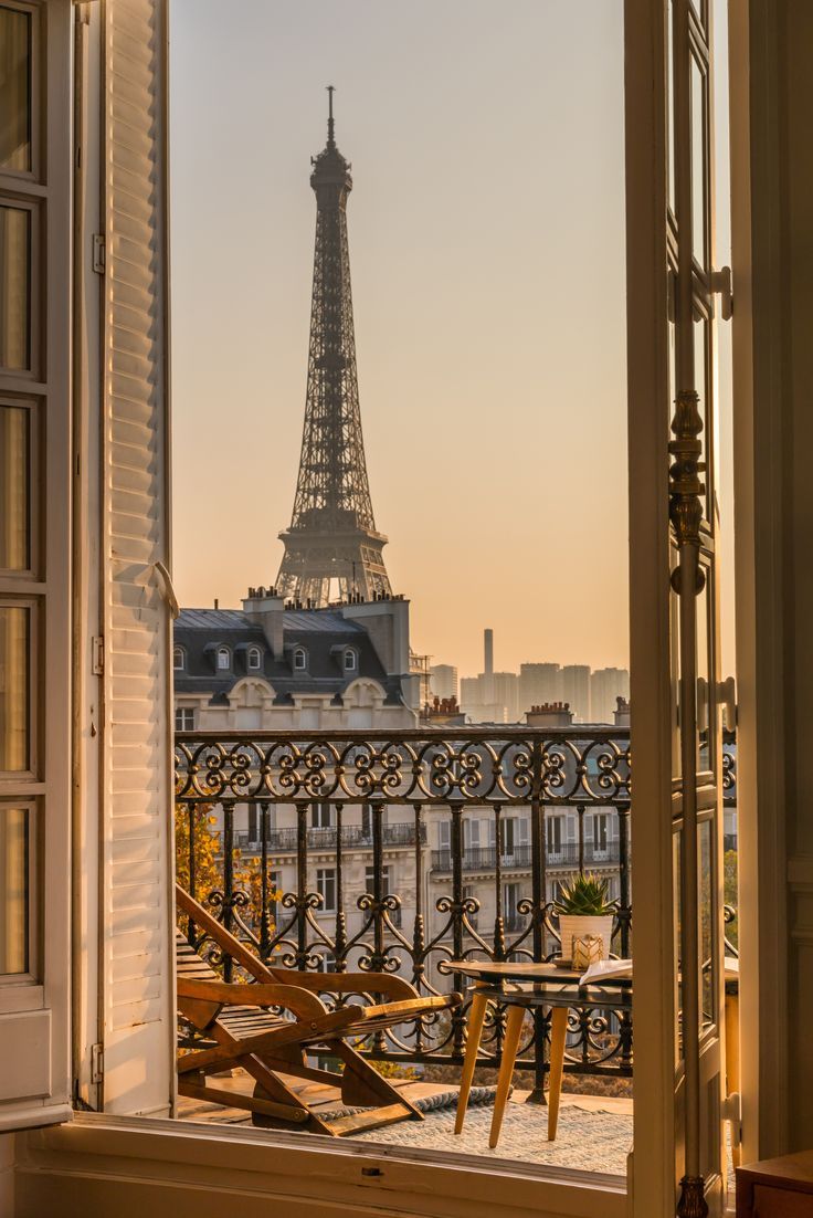 Paris Hotels With Eiffel Tower View