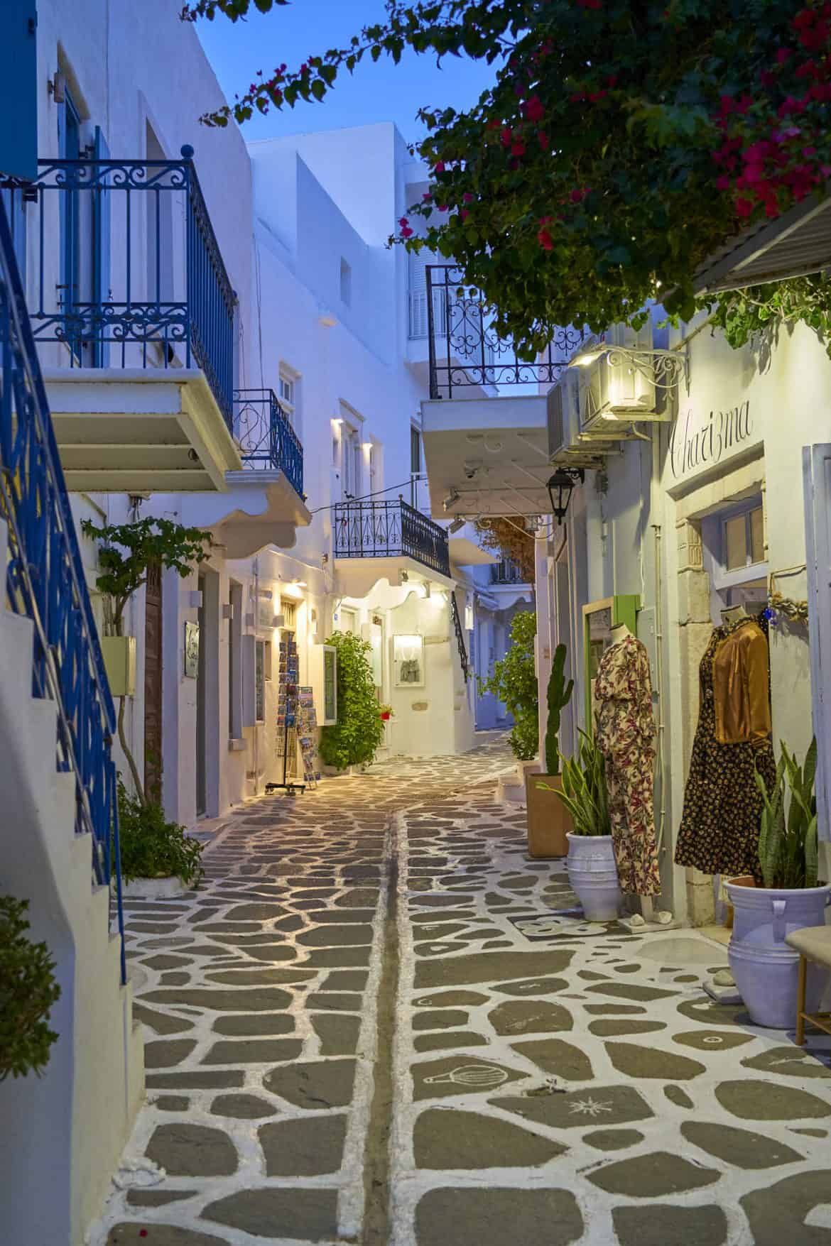 Paros Instagram Spots – Where to Take the Best Pictures of Paros, Greece – Top Travel Sights