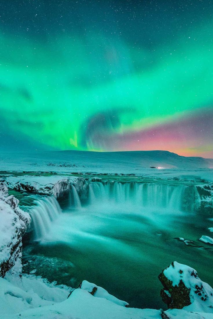 Your Epic 1-Week Travel Itinerary To Visit Iceland