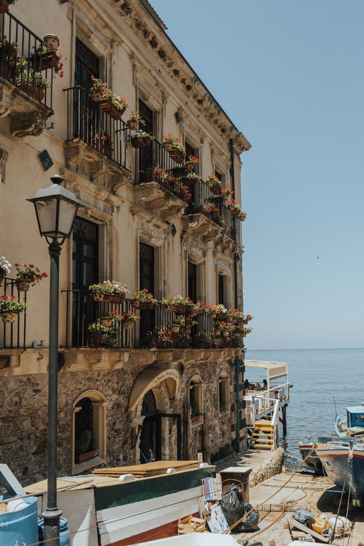 1 Week Guide to Calabria – Icing & Glitter