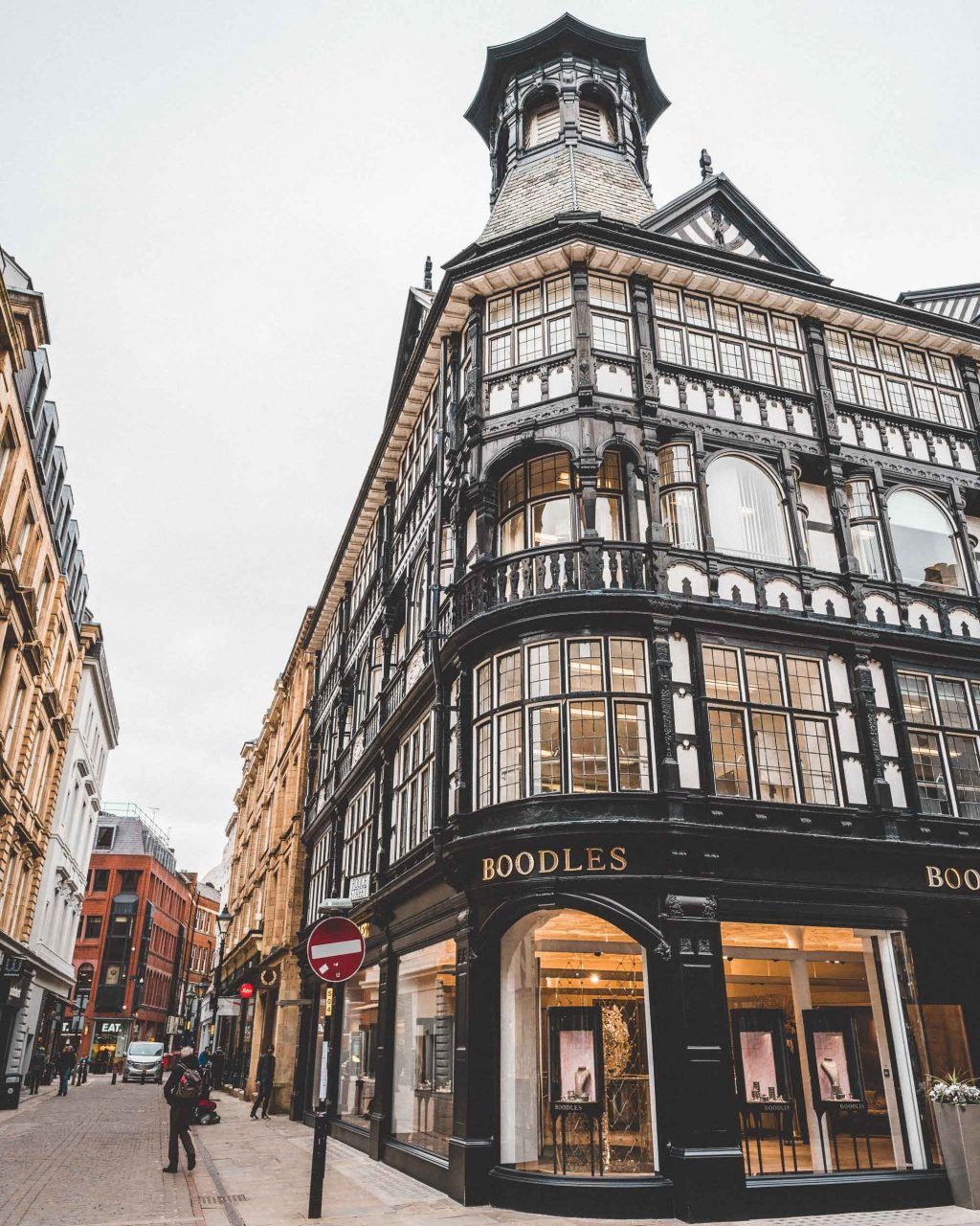 24 Hours in Manchester, England – Find Us Lost