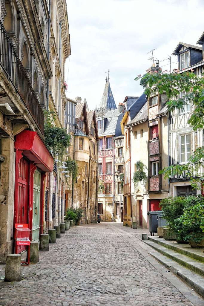 A Guide to the Best Things to do in Rouen | solosophie