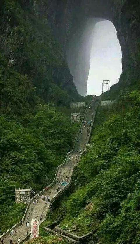 There’s an Actual Stairway to Heaven — With 999 Steps — in China