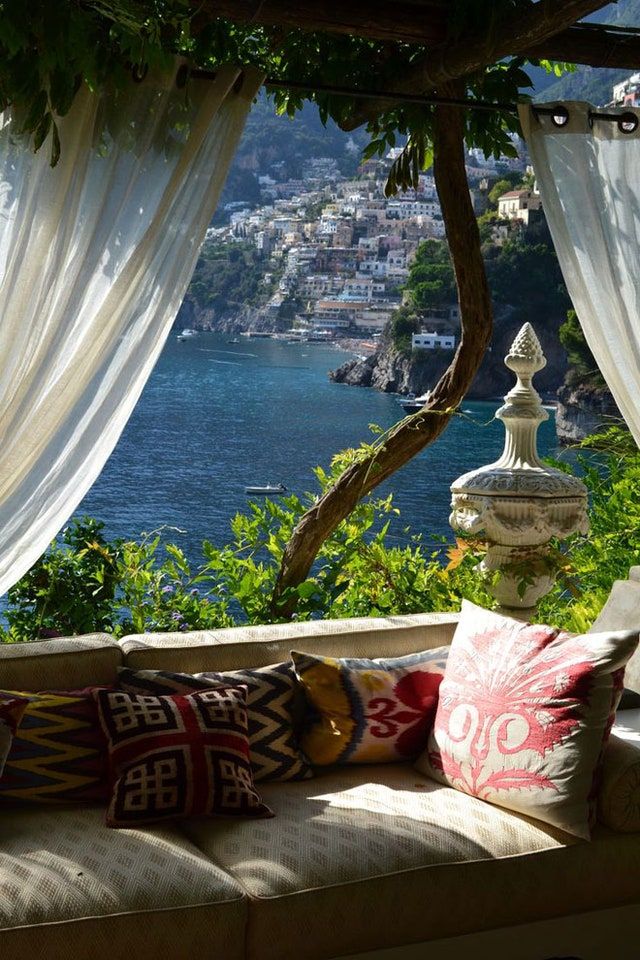 The Vogue Paris guide to the Amalfi Coast