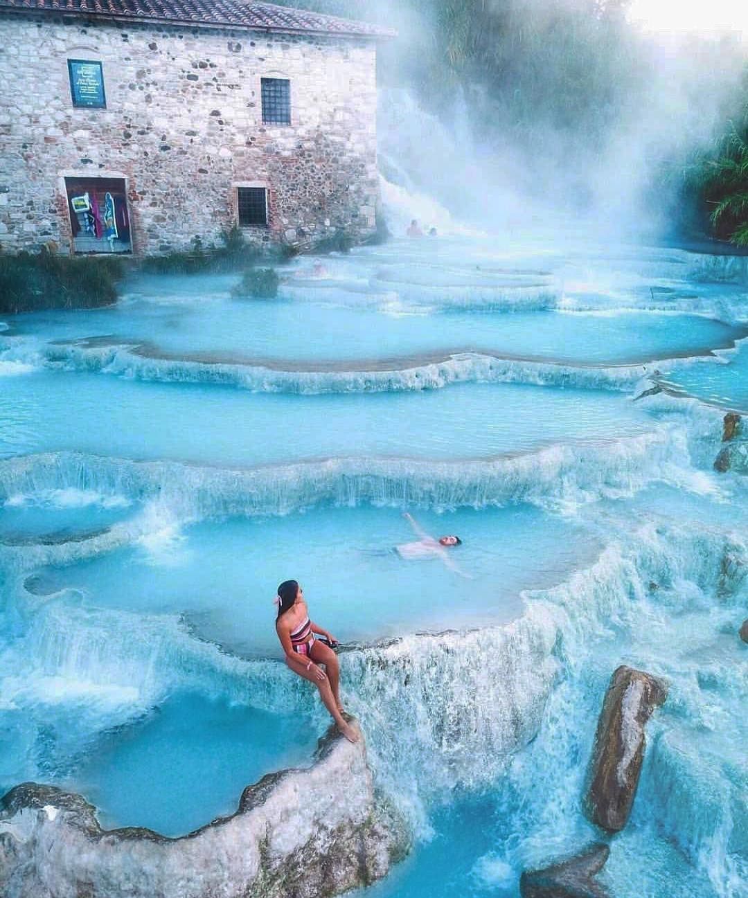 Cascate del Mulino Hot Springs Waterfall in Italy