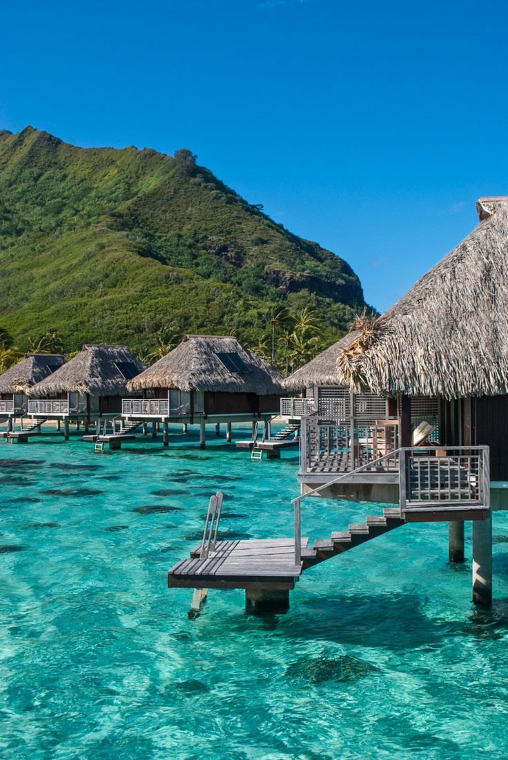 Forget Bora Bora: 3 Reasons Moorea is the Best of Tahiti