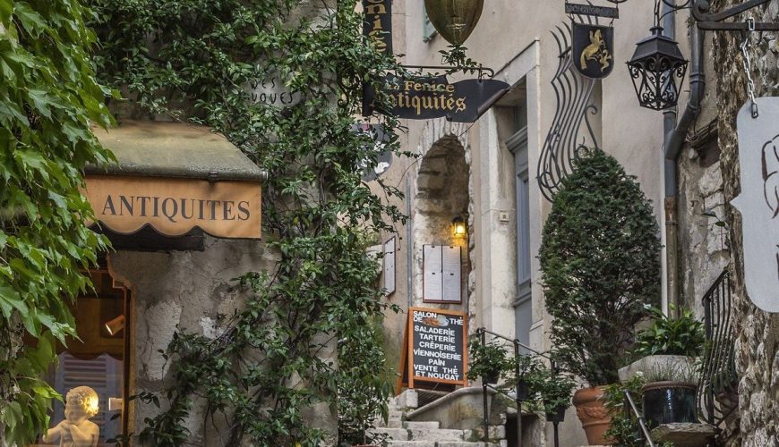 France’s 11 Most Beautiful Villages Accessible Only by Car