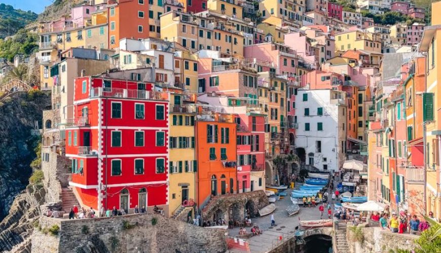 A Complete Cinque Terre Itinerary for A Day Trip or Longer Stay