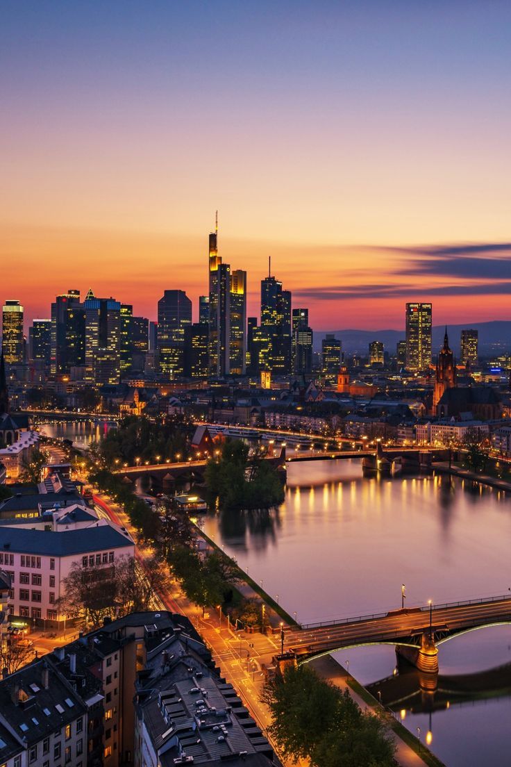 10 Best Things To Do At Night In Frankfurt, Germany